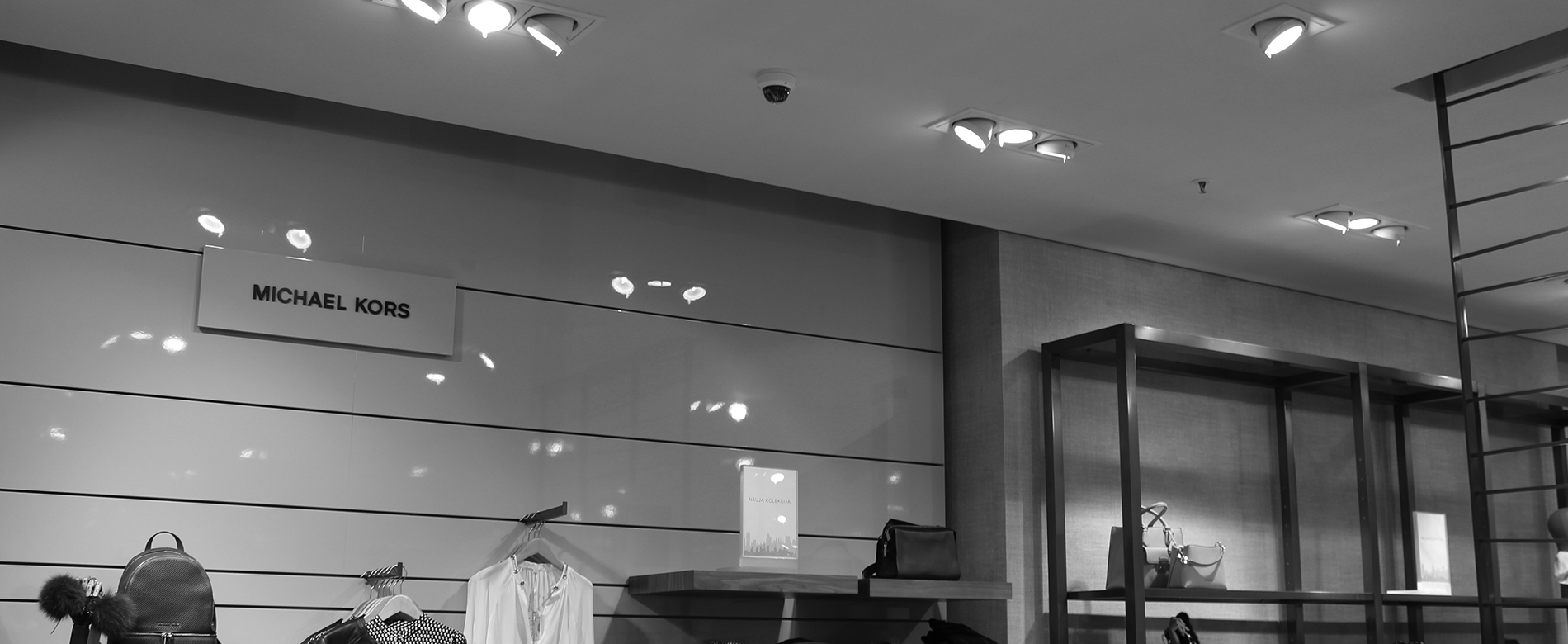 Vaizdo stebėjimo kameros "Massimo Dutti" parduotuvėje